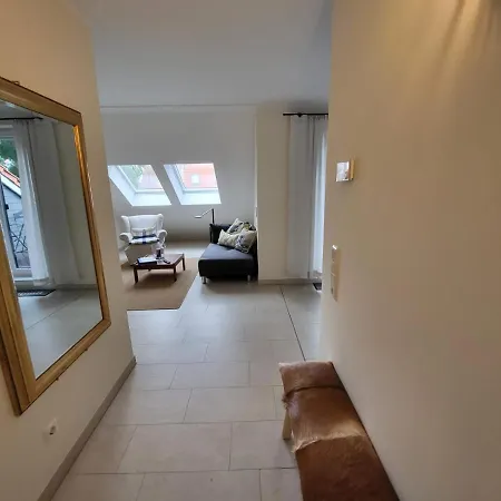 La Maisonette *